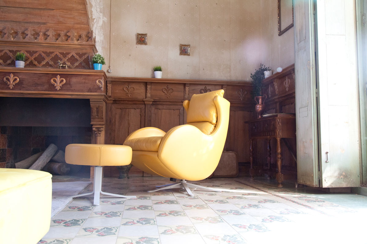 WK WOHNEN Lounge-Sessel mit elegant geschwungenen Armlehnen im Bauhaus-Stil  • Einrichtungshaus Jäger - Jäger Birkenau